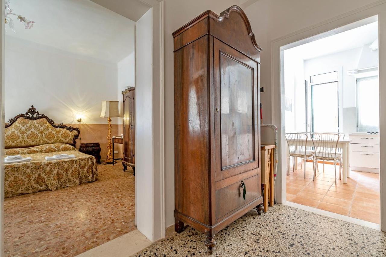Queen House Venezia Exterior photo