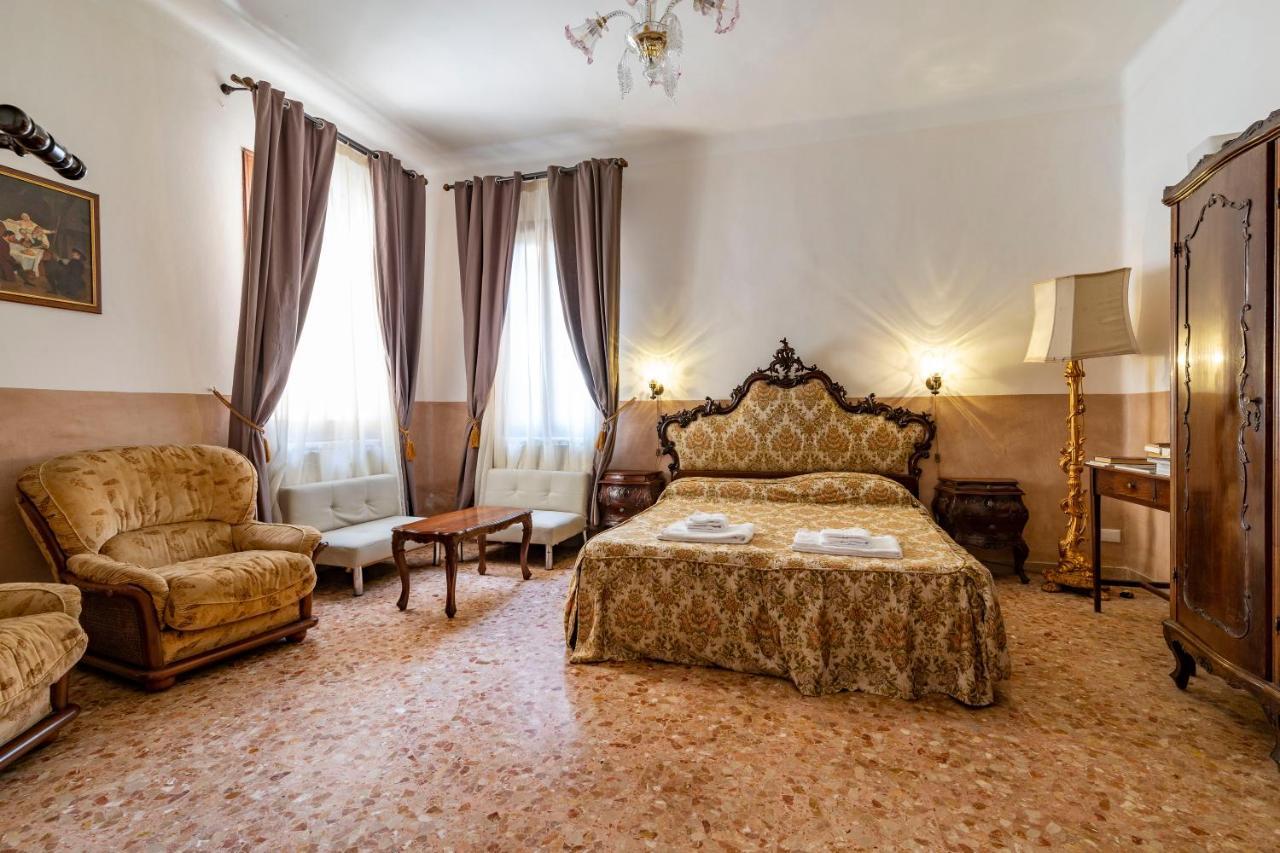 Queen House Venezia Exterior photo