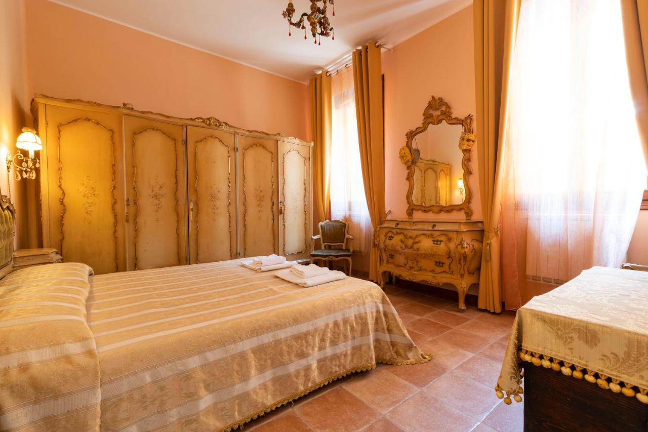 Queen House Venezia Exterior photo